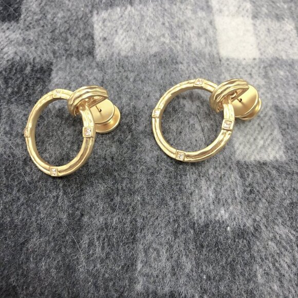 Authentic Julie Vos Astor Doorknocker 24K gold plate Hoop Earrings - Picture 3 of 4